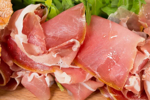 Prosciutto crudo ile başlangıç tabağı.