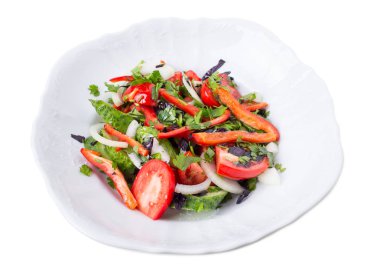 Taze sebze salatası..