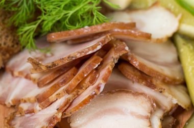 Turşu ile çeşitli domuz yağı.