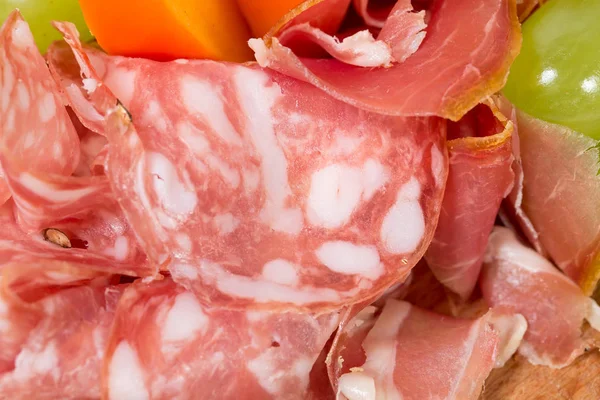 Μικτή Ιταλικά αποξηραμένα κρέατα πιατέλα. — Φωτογραφία Αρχείου