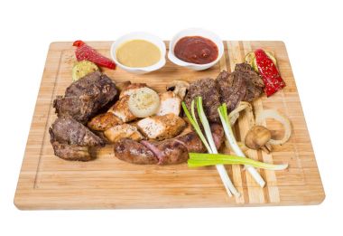 Karışık ızgara etler tabağı.