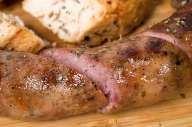 Karışık ızgara etler tabağı.