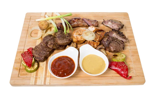 Karışık ızgara etler tabağı.