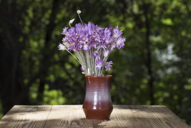 güzel bir demet çiçek.