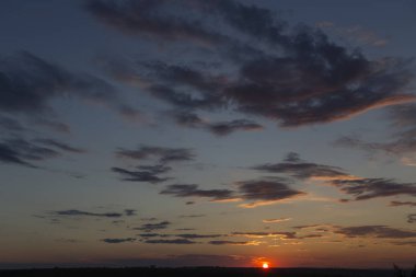 Şehirde günbatımı.