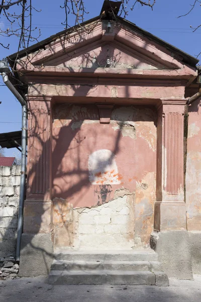 Poort in de tuin. — Stockfoto