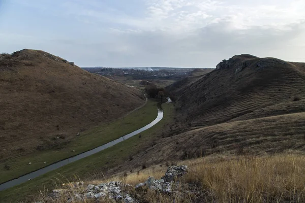 Nehri üzerinde Üstten Görünüm.