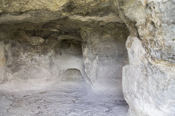 Abandoned karst cave. — Stock Photo, Image