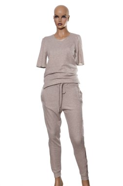 Kadınlar için reklam giyim.