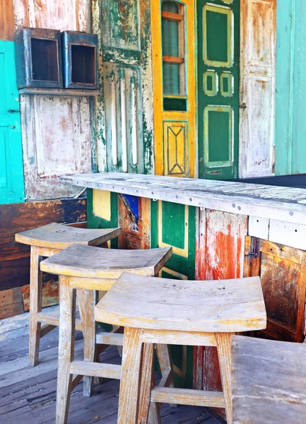 Mesa no restaurante terraço verão — Fotografia de Stock