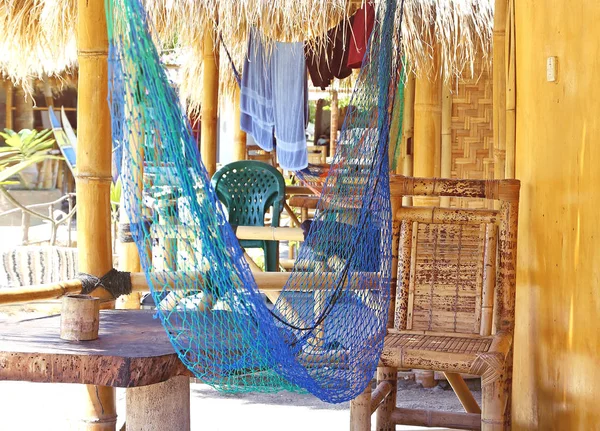 Hamaca en un bungalow de bambú — Foto de Stock