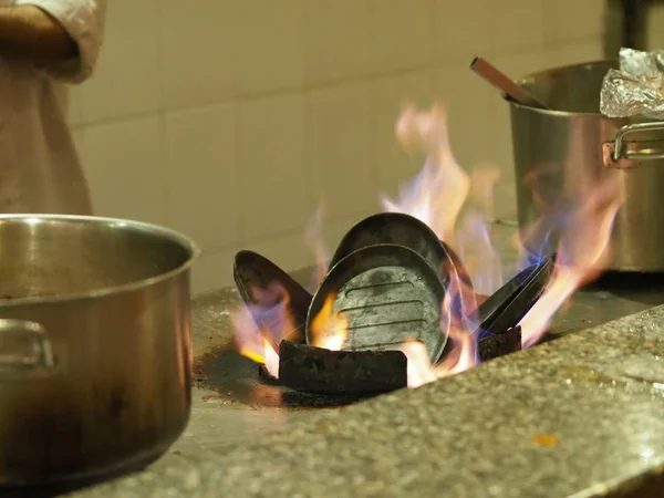 Heating Open Fire Iron Frying Pan Cooking Meat Chinese Cuisine — 스톡 사진