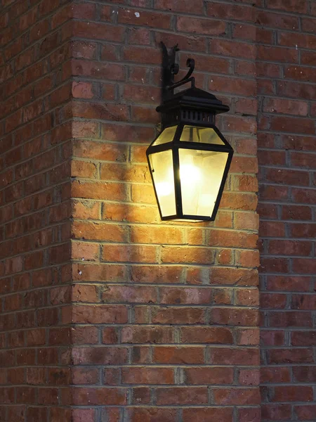 Old Lamp Brick Facade Cafe — 스톡 사진