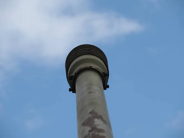 Sovjetiska Luftvärnskanon Blå Himmel Bakgrund 100 Luftvärnskanon — Stockfoto