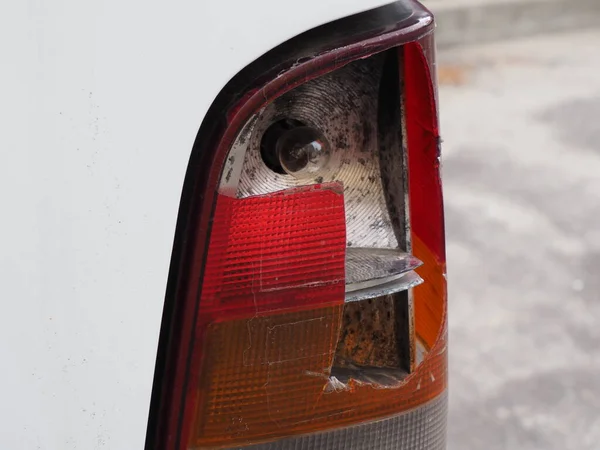 Farol Traseiro Partido Carro Velho — Fotografia de Stock