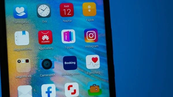 Gyor Macaristan 05-21-2020: Huawei Uygulama Galerisinin yeni bir sürümü yayınlandı.