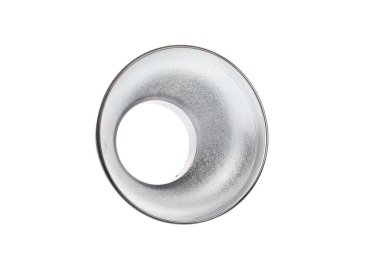 Stüdyo flaş süngü yuvarlak yansıtıcı kasesi, beyaz arka planda izole edilmiş.