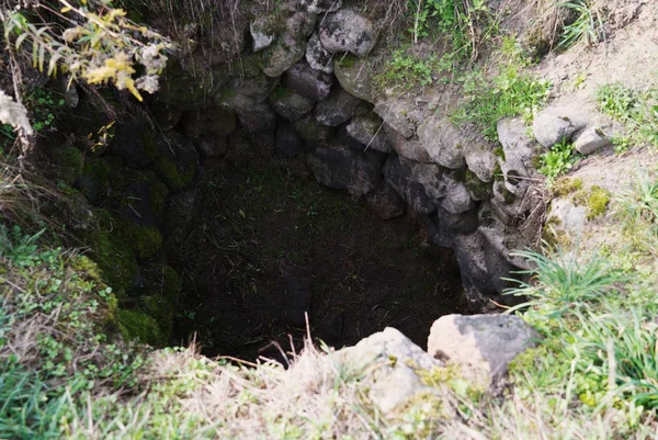 Empty Stone Well Drought — Stock Photo, Image