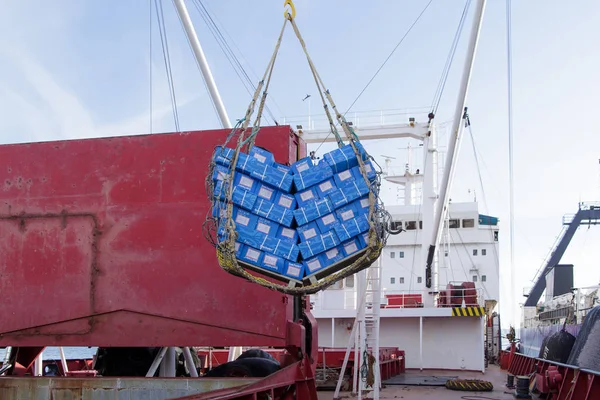 Buzdolabı gemi Cristal Afrika aşırı yüklenme