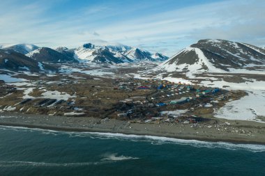 Sireniki yerleşim yerinin en üst görüntüsü.