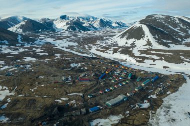 Sireniki yerleşim yerinin en üst görüntüsü.