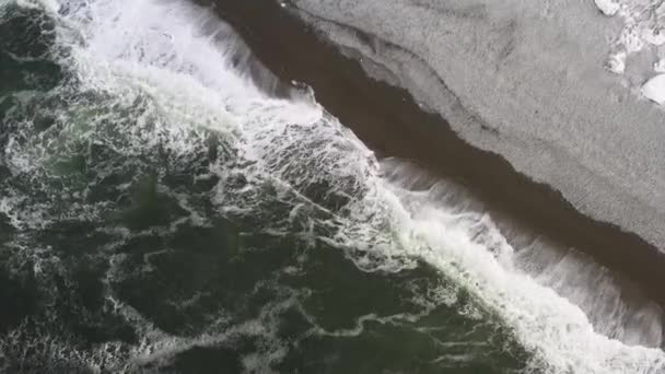 Die Welle Die Auf Der Meeresküste Läuft Drehort Nordwestküste Des — Stockvideo