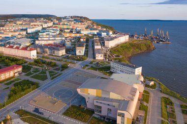 Anadyr şehrinin konut manzarası.