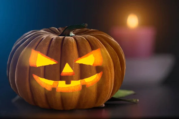 Rzeźbione dyni kryty jako projekt Halloween Spooky — Zdjęcie stockowe