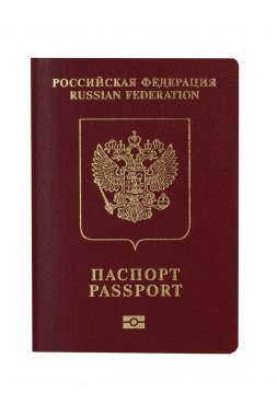Rusya Federasyonu vatandaşının uluslararası biyometrik pasaportu. Beyaz bir arkaplanda izole edilmiş.