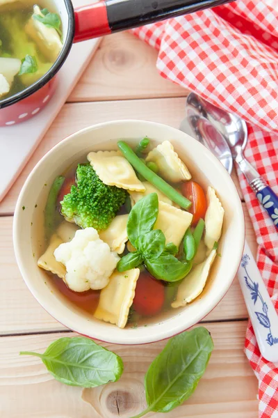 Rustikální zeleninová polévka — Stock fotografie
