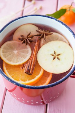 Kış yumruk portakal ile