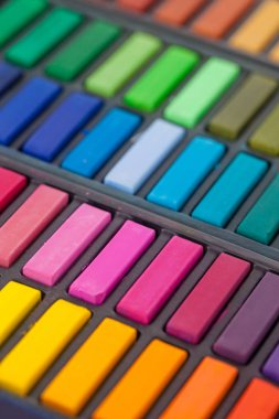 Renkli tebeşir çeşitler