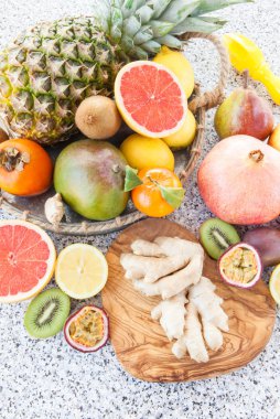 taze egzotik meyveler