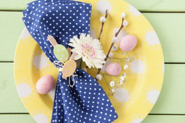 Paskalya için renkli tablo ayarı