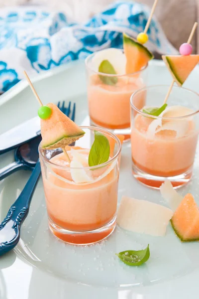Gekühlte Melonensuppe — Stockfoto