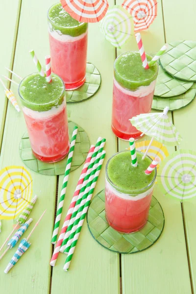 Batido colorido con sandía — Foto de Stock