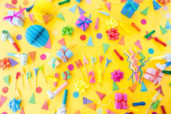 Coloridos accesorios de fiesta —  Fotos de Stock