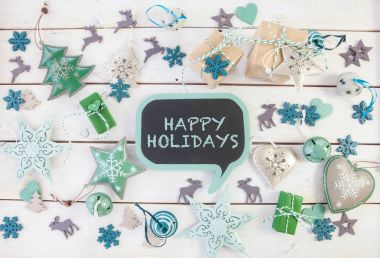 Hediyeler ve Noel süslemeleri