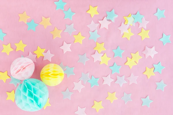 Honeycomb balls for a party — Stock Photo, Image