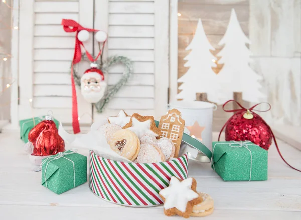 クリスマスのクッキーとクッキーの jar ファイル — ストック写真