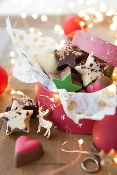 Pequeña caja de chocolates — Foto de Stock