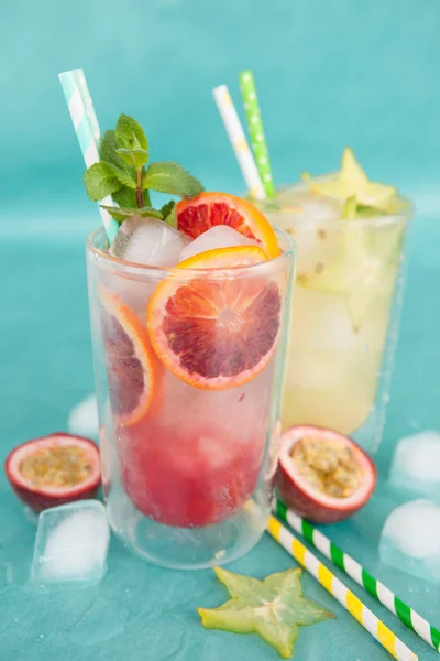 Cold cocktail with bloodoranges — Stock Photo, Image