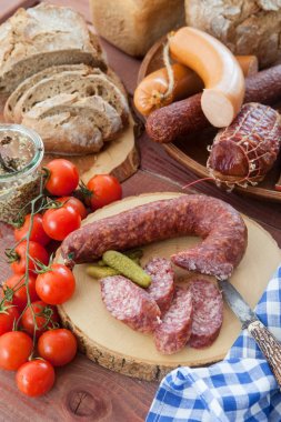 Tedavi et ve sosis