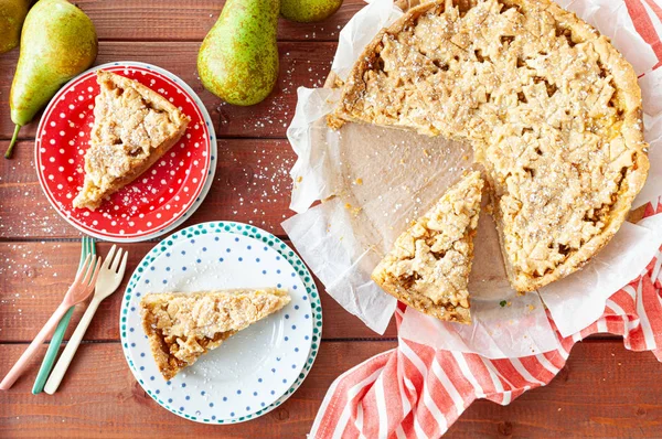 Fresh fruit pie / cake with pears — Stock Photo, Image