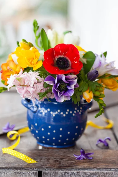 Kleurrijke Lentebloemen — Stockfoto