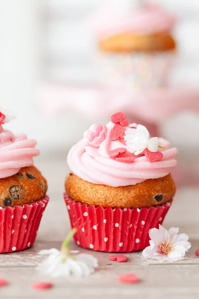 Pequeños cupcakes para San Valentín —  Fotos de Stock