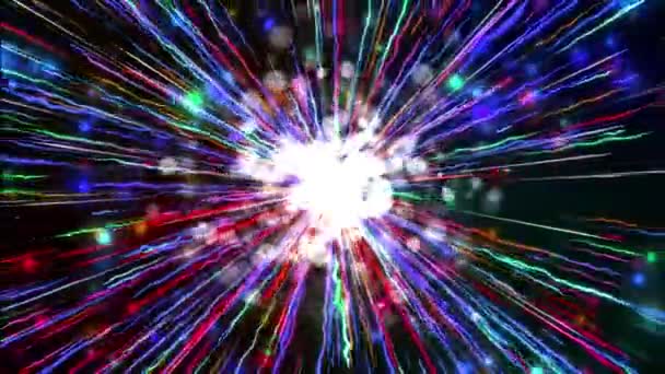 Nahtlose Animation von abstraktem, buntem Laserlicht und Feuerwerk, das in die Mitte schießt und mit glänzendem Partikelspur-Element auf schwarzem Hintergrund in 4k Ultra-HD-Schleife explodiert — Stockvideo