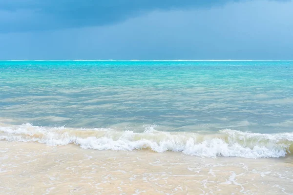 Caribbean Sea Coast Blue Sky Clouds Turquoise Water Travel Photo — 스톡 사진