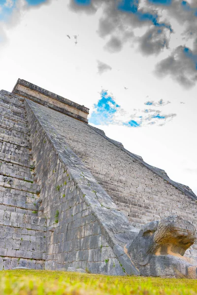 Fragment Castillo Pyramid Temple Kukulcan General View Architecture Ancient Mayan — Stock Photo, Image