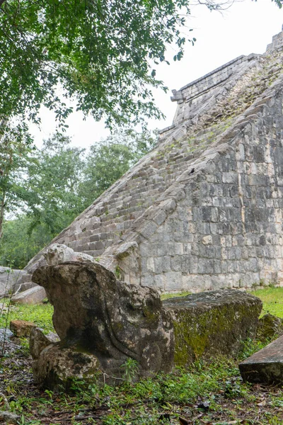 Osario Piramidi Chichen Itza Arkeolojik Alanı Antik Maya Uygarlığının Mimarisi — Stok fotoğraf